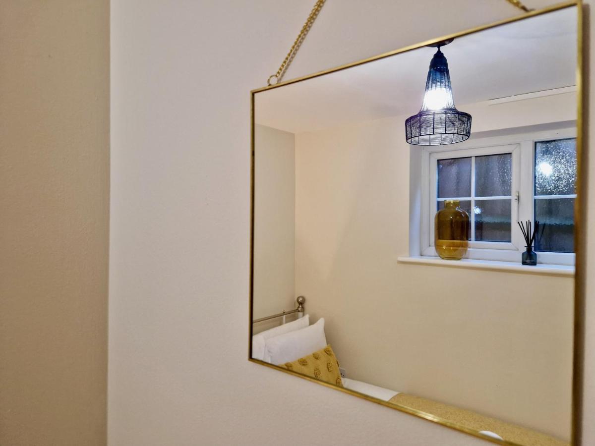 Stylish Luxury Serviced Apartment Next To City Centre With Free Parking - Contractors & Relocators Coventry Dış mekan fotoğraf