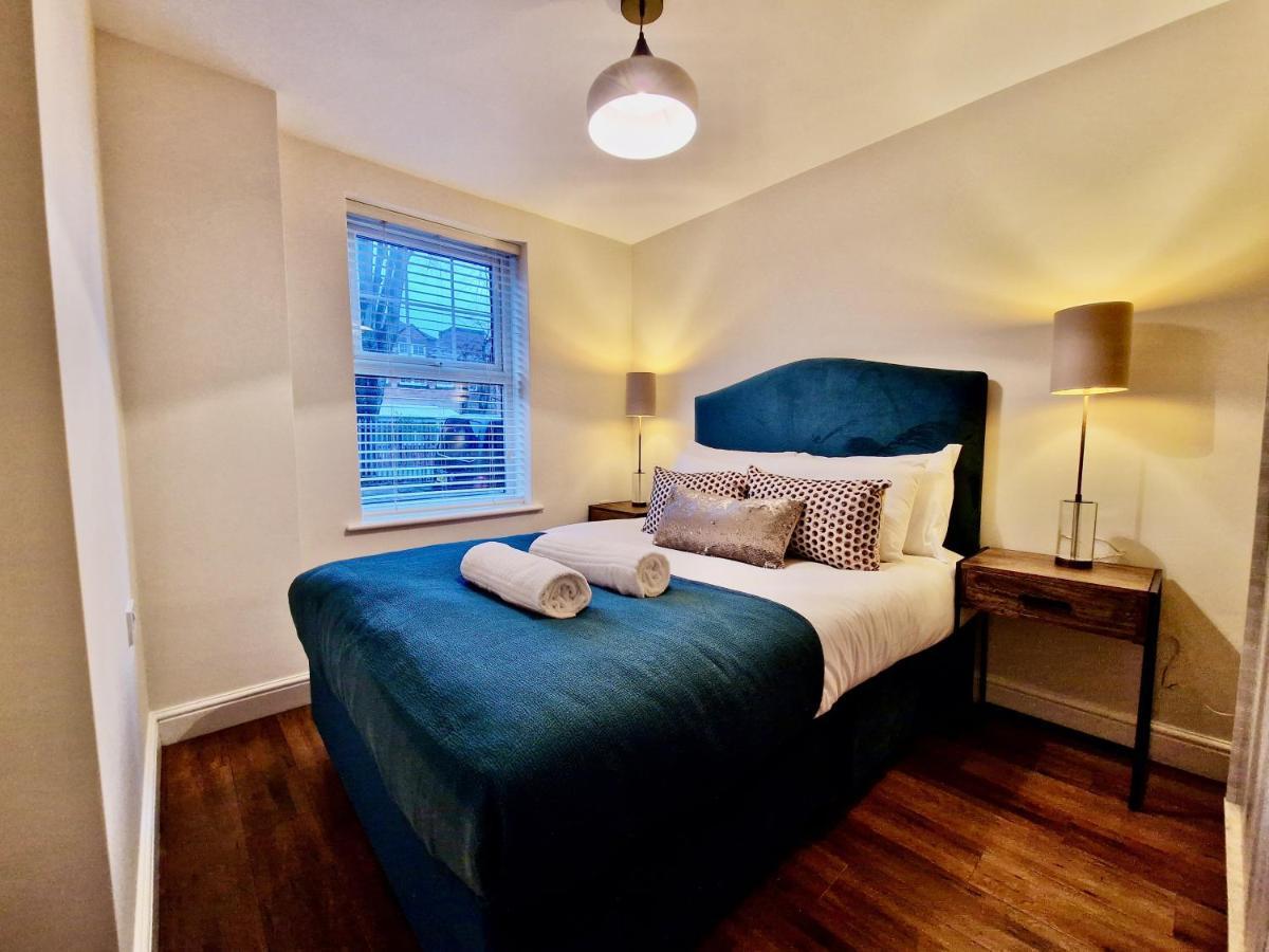 Stylish Luxury Serviced Apartment Next To City Centre With Free Parking - Contractors & Relocators Coventry Dış mekan fotoğraf